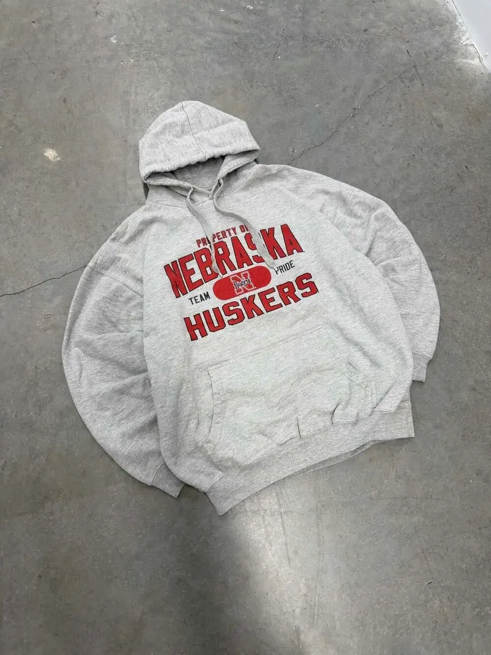 Vintage 00s TSI Sportswear Nebraska Huskers Grey & Red Graphic Hoodie Size L